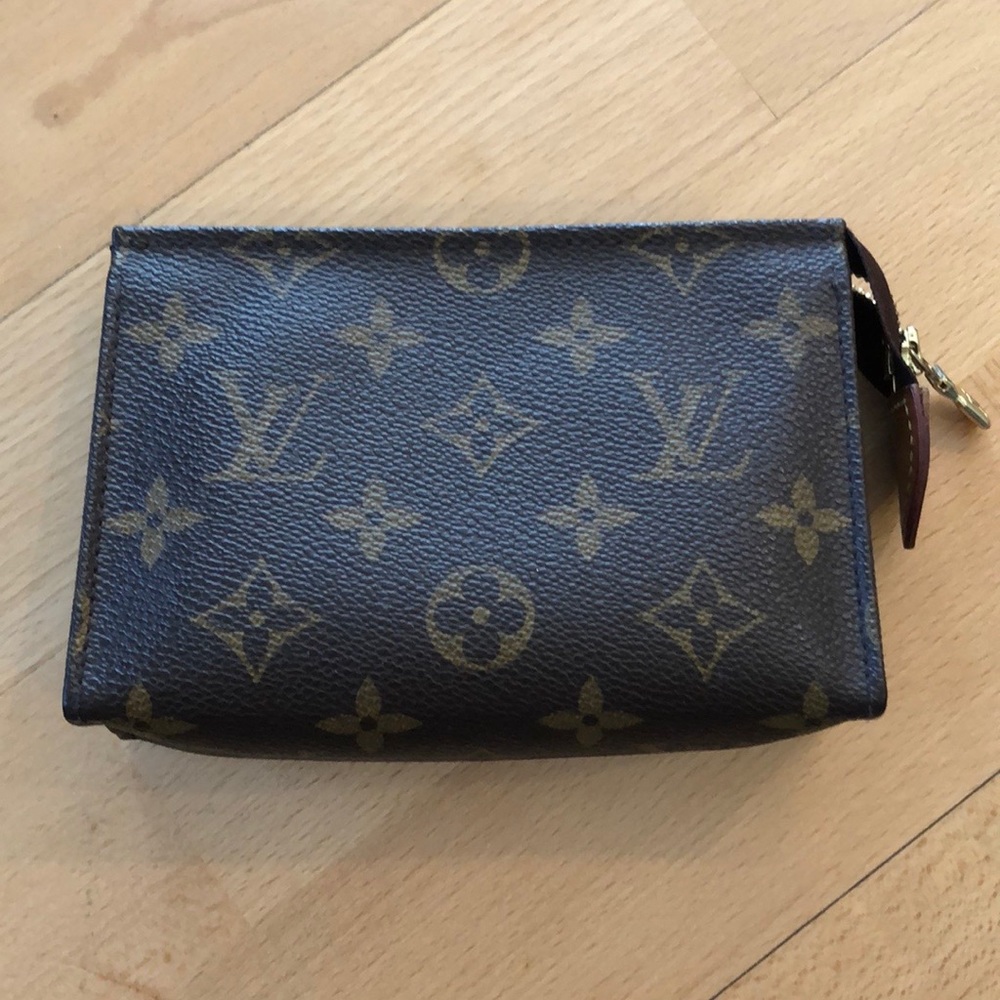 Louis Vuitton small pouch